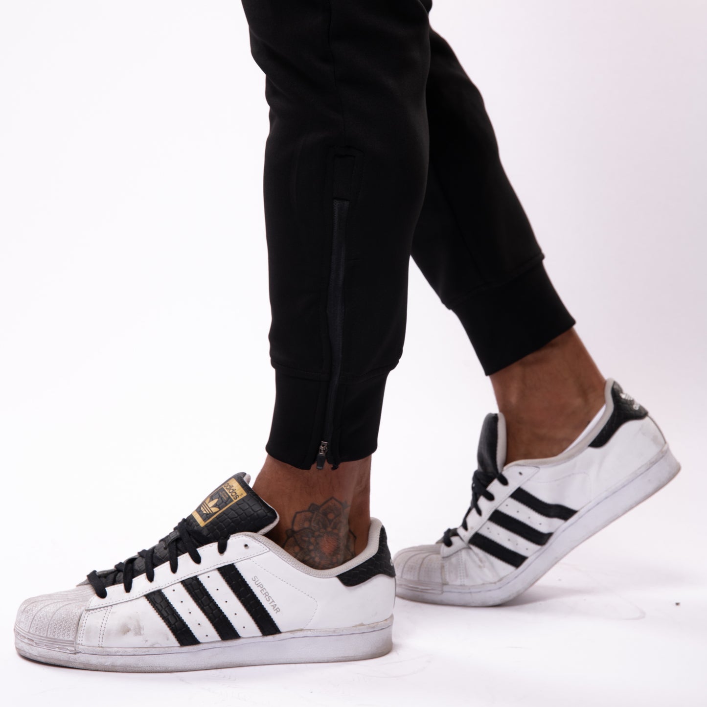NEO BELEGEND JOGGER - BLACK