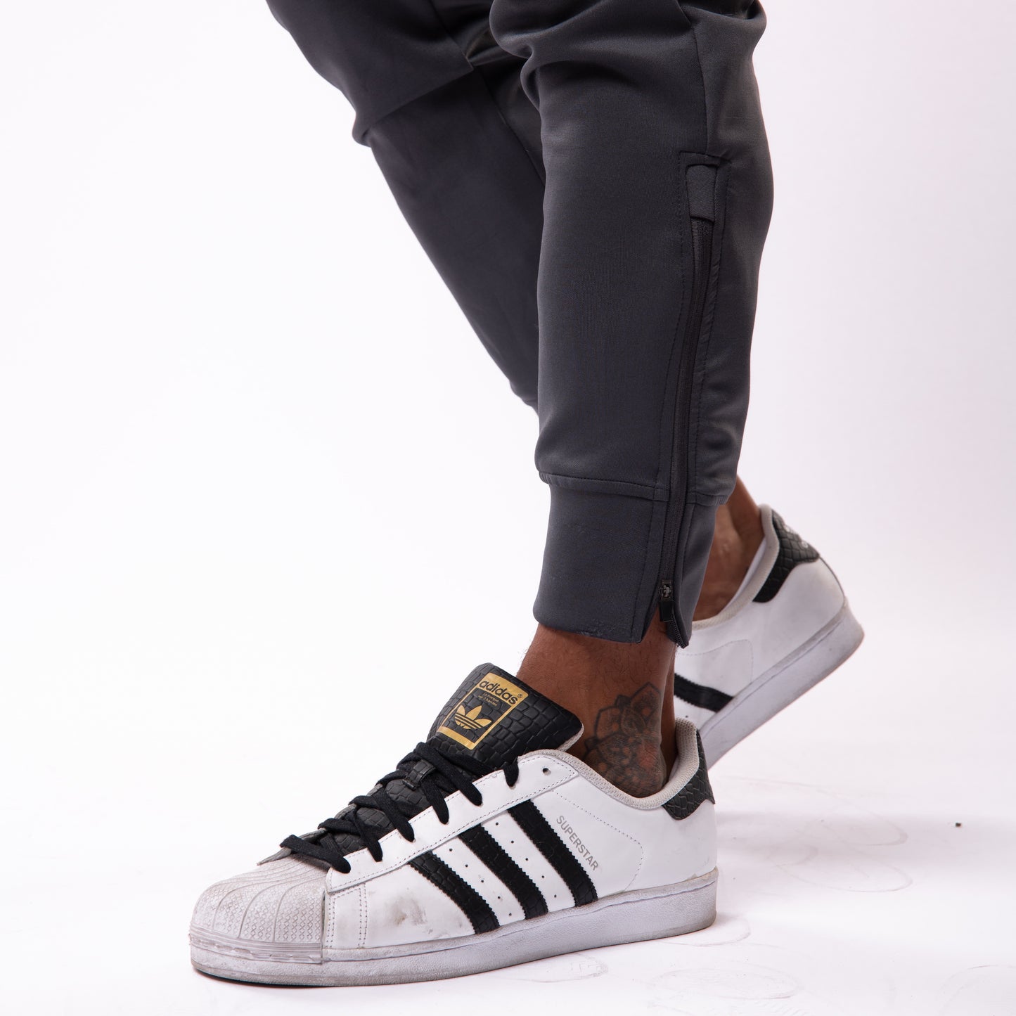 NEO BELEGEND JOGGER - CHARCOAL